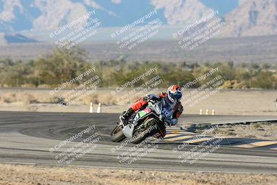 media/Dec-07-2025-CVMA (Sun) [[3e7d2de5dc]]/Race 18-Formula Twins-Formula 40 UL/